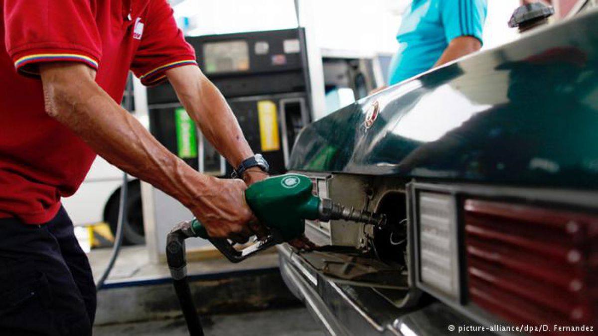 Pronostican guerra de precios en venta de los combustible en Colombia